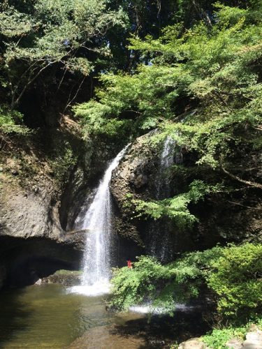 大子町「月待の滝」